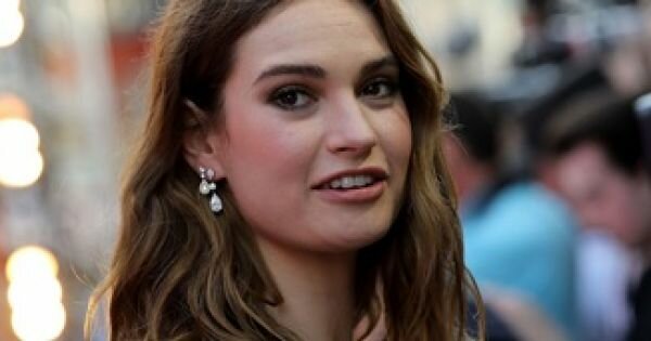 Lily James será 'Meryl Streep jovem' em 'Mamma Mia 2'
